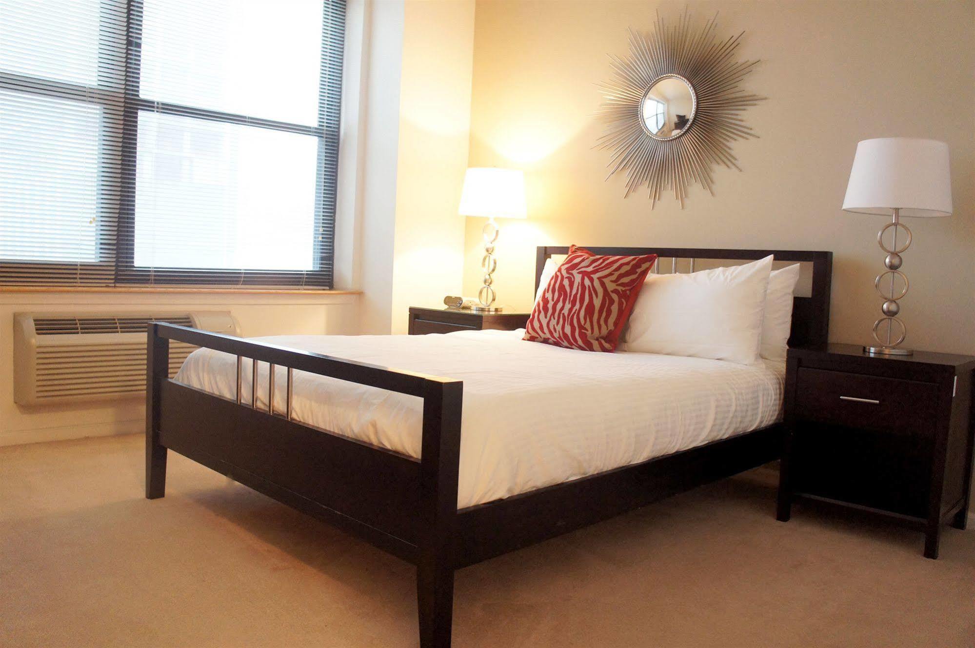 泽西Furnished Quarters At Grove Pointe公寓 外观 照片